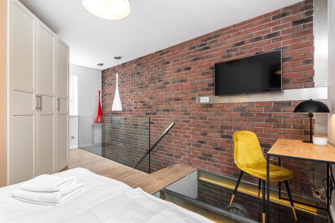 Dwupoziomowy Apartament Na Starym Podgorzu - By Upstairs Krakow Dış mekan fotoğraf